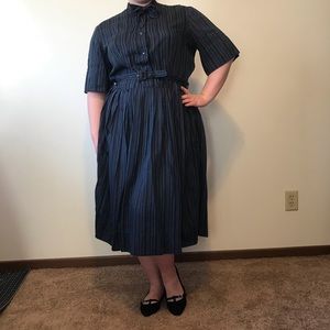True vintage 50s pussybow dress